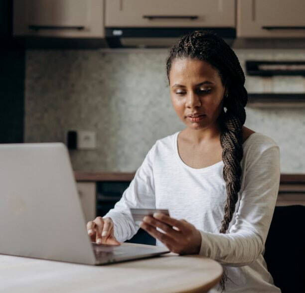 Correction: Nigerian startup, Allawee, wants to restore fintechs’ confidence in cards